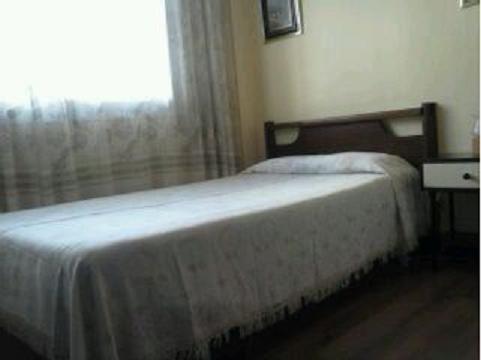 Hostal Suarez Madrid Luaran gambar