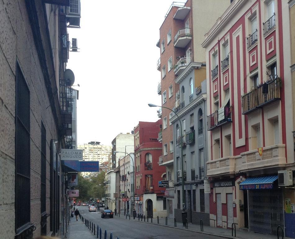 Hostal Suarez Madrid Luaran gambar