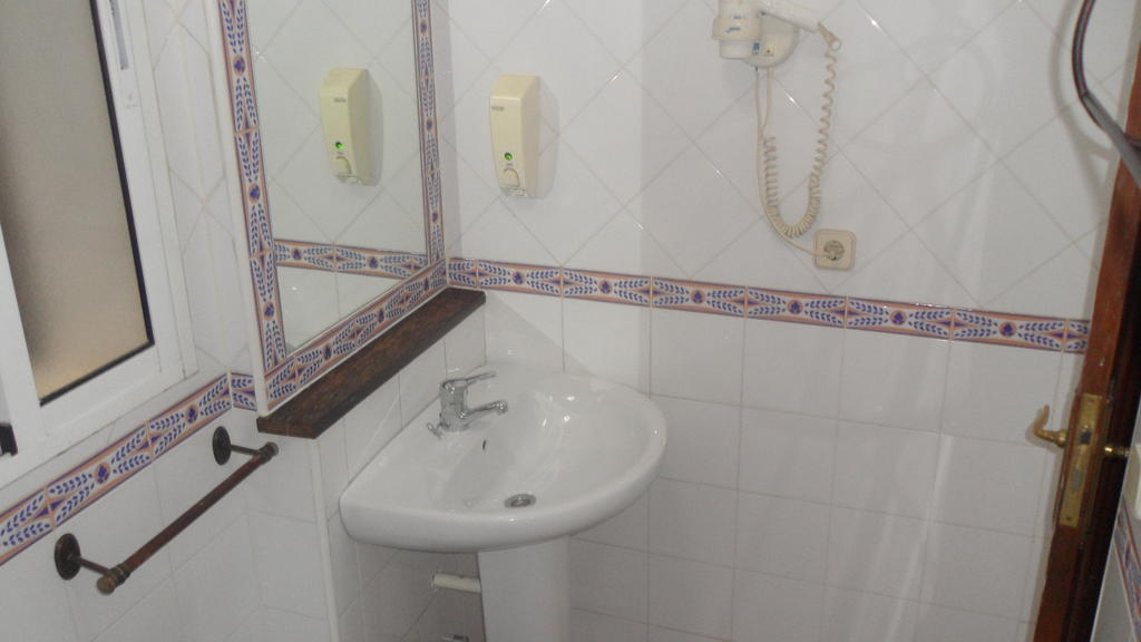 Hostal Suarez Madrid Bilik gambar