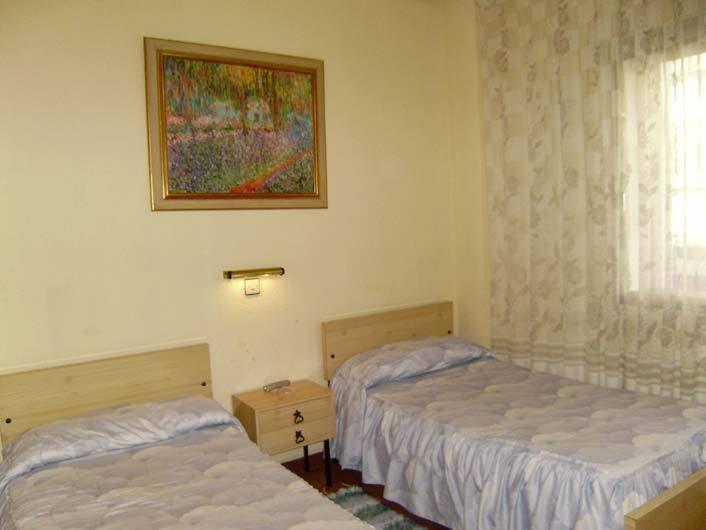 Hostal Suarez Madrid Bilik gambar